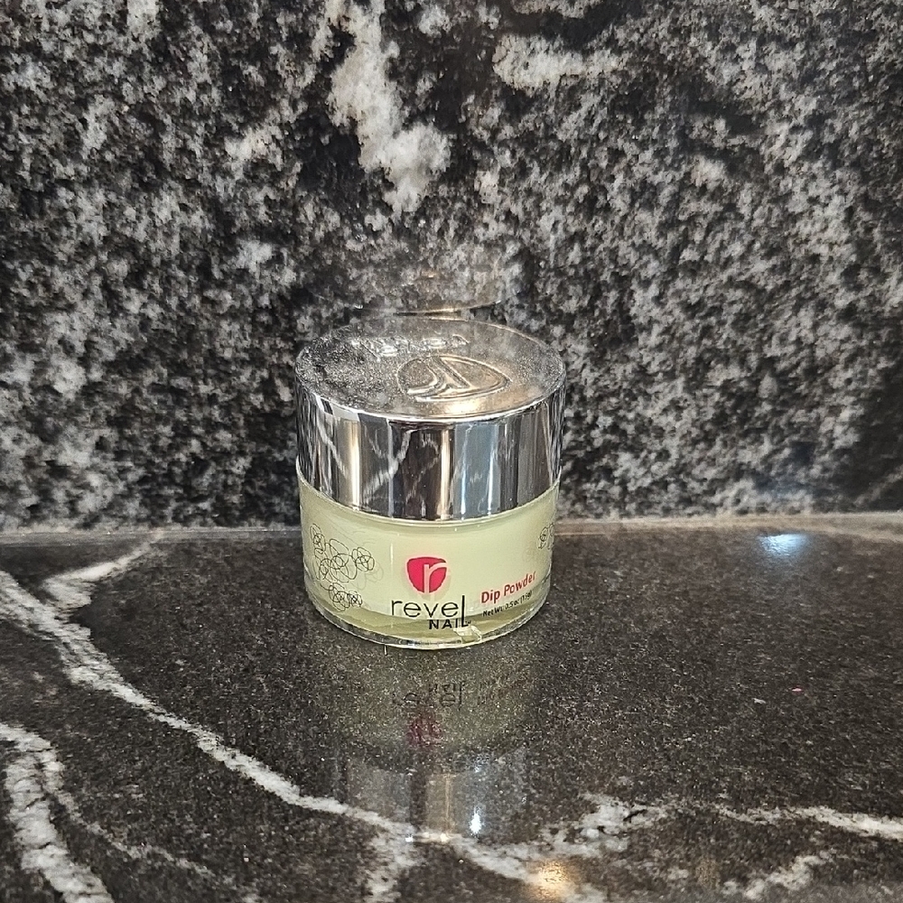 Mochi Revel Nail Dip Powder